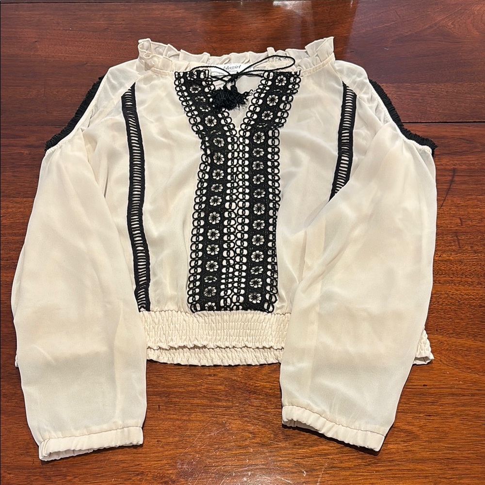 blugirl  , Blumarine ivory  Blouse with lace and long sleeves.